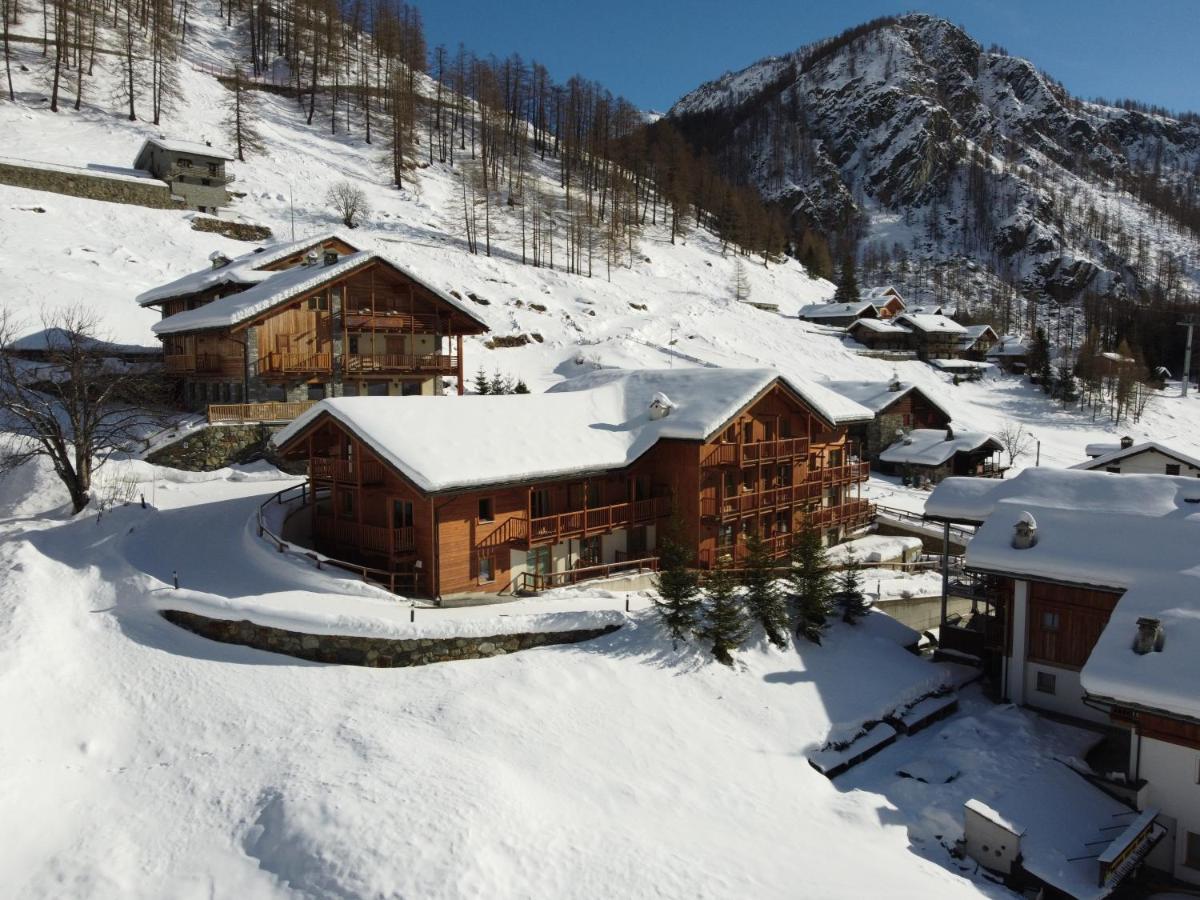 غريسّوني لا ترينيتي Alta Luce Mountain Lodge المظهر الخارجي الصورة