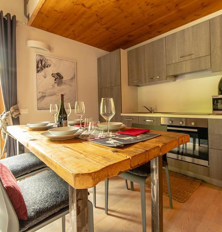 غريسّوني لا ترينيتي Alta Luce Mountain Lodge المظهر الخارجي الصورة